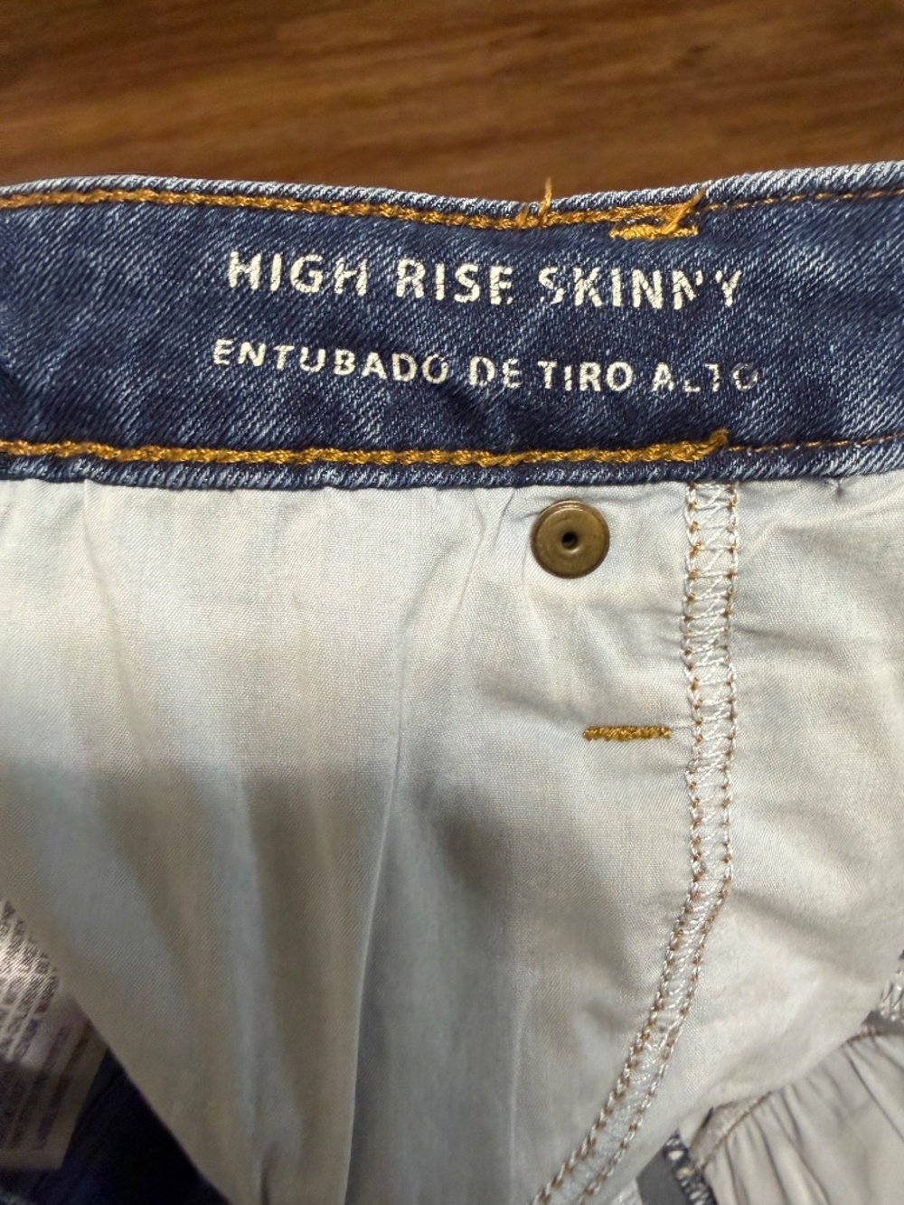 Universal Thread High Rise Skinny Jeans – Size 8/29L - Picture 4 of 5